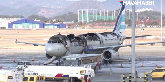 Güney Kore’de uçağı küle çeviren yangının nedeni taşınabilir şarj cihazı olabilir! Yeni yasaklar geliyor!