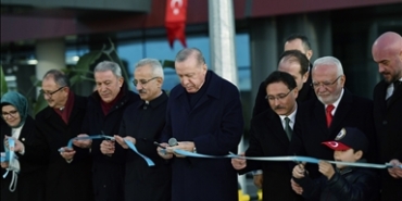 Cumhurbaşkanı Erdoğan, Kayseri Havalimanı yeni terminal binası mütemmimleri ile apron projesi açılışına katıldı