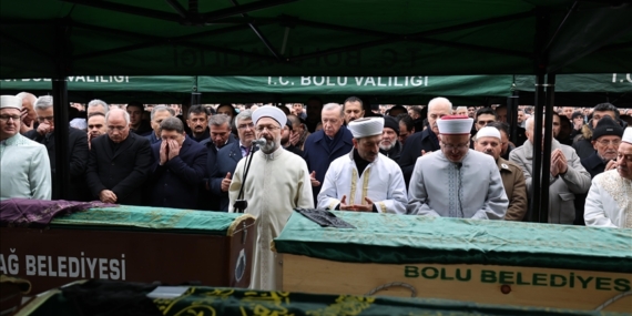 THY çalışanı da vefat etmişti… Erdoğan Gültekin Ailesi için düzenlenen cenaze törenine katıldı