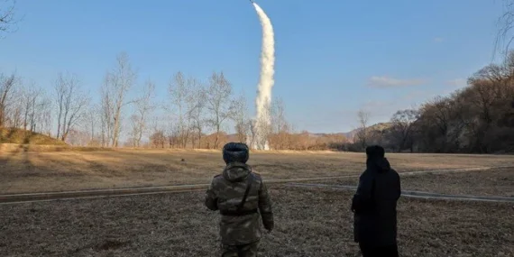 Kuzey Kore, ABD’de Trump’ın göreve başlamasından sonraki ilk füze denemesini gerçekleştirdi