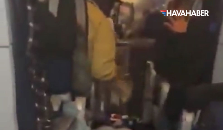 United’in Lagos-Washington seferini yapan Boeing 787-8 Dreamliner uçağında şiddetli türbülans: Yaralılar var