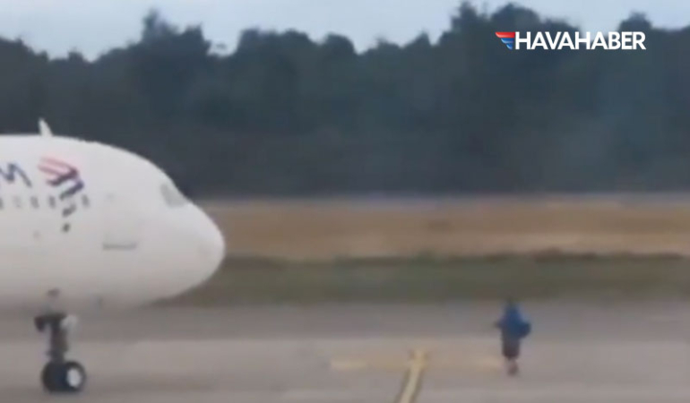 Güvenlik skandalı: Havalimanı apronuna girip uçağın önünü kesti!