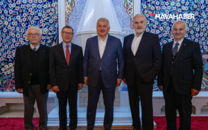 THY Genel Müdürleri iftarda bir araya geldi Bilal Ekşi bu resimle duyurdu