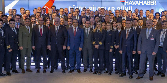 Ahmet Bolat, Dünya Pilotlar Günü’nde THY ve AJet Pilotlarıyla Bir Araya Geldi