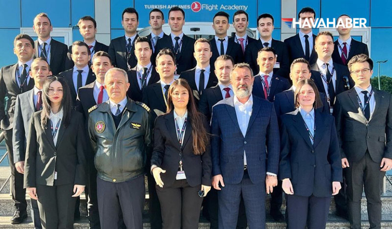 Çukurova Havalimanı'na ilk seferi THY uçağı yaptı - 1