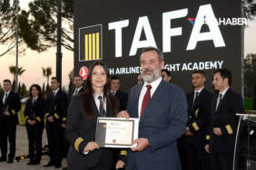Çukurova Havalimanı'na ilk seferi THY uçağı yaptı - 1