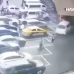 Manila-Havalimanı'nda-Dehşet--Araç-Kalabalığa-Daldı--İki-ölü