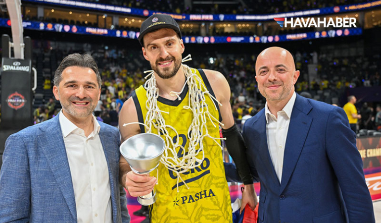THY'den-Nigel-Hayes-Davis'e-1-milyon-mil