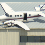 Beechcraft King Air 90 Hangarın Üstüne Düştü 2 Kişi Yaralandı