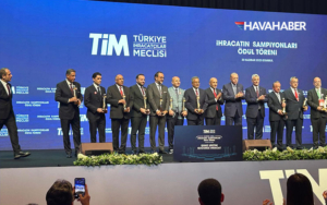 Corendon-Airlines-bir-kez-daha-ihracat-şampiyonları-arasında-