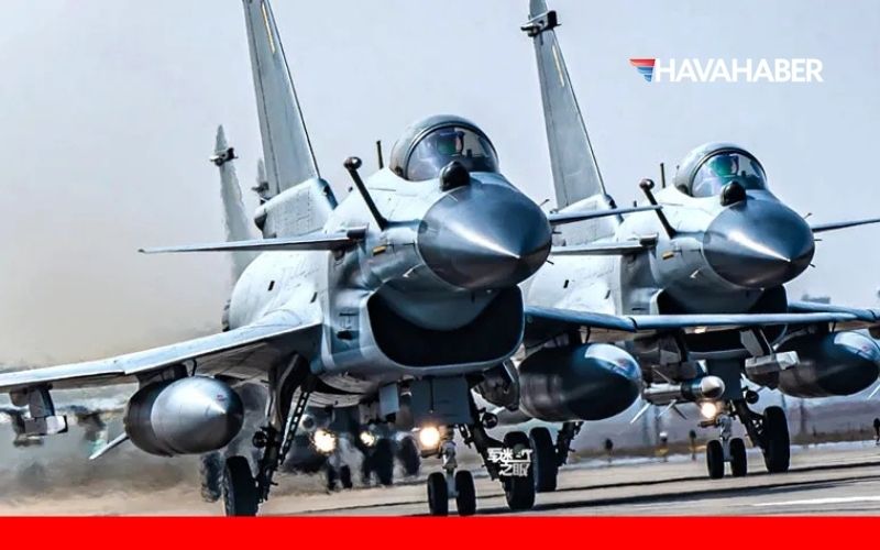 İran, Çin'den J-10C savaş uçağı ve uzun menzilli hava-hava füzeleri alacak
