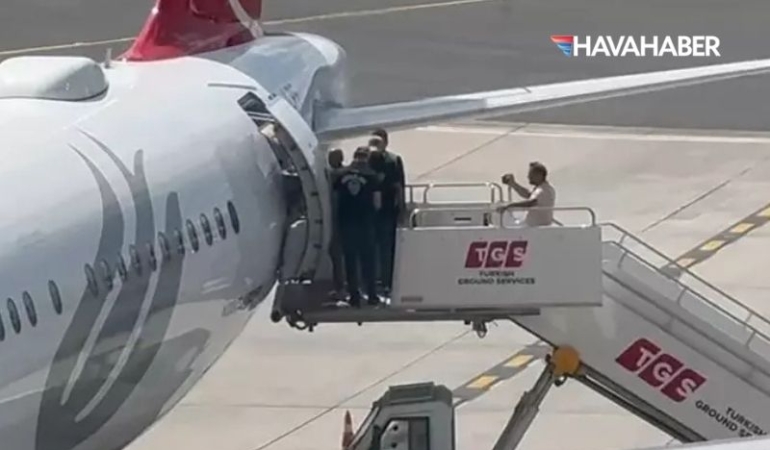 Leman Dergisi yazı işleri müdürü İstanbul Havalimanı'nda gözaltına alındı