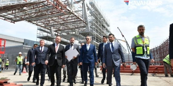 Savunma Sanayii Başkanı Haluk Görgün, Sabiha Gökçen Havalimanı’nda Terminal 2’yi İnceledi