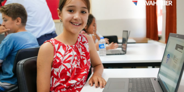 İGA'dan-Büyük-Taarruz'un-rotasında-yer-alan-köy-okullarına-destek