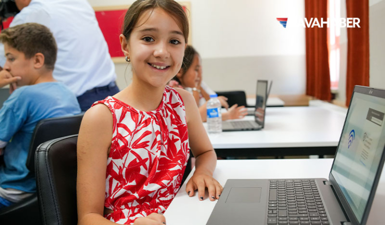 İGA’dan Büyük Taarruz’un rotasında yer alan köy okullarına destek