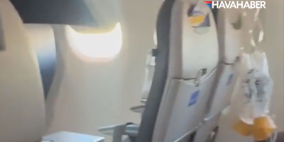 SkyWest Uçağı Türbülans Sonrası Acil İniş Yaptı: İki Yolcu Yaralandı