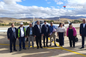 Nuri-Demirağ'ın-Sivas'ta-yaptırdığı-havaalanına-84-yıl-sonra-yeniden-uçak-indi-