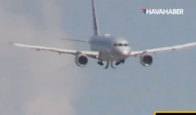 American Airlines pilotlarından korkunç hareket! İniş takımlarını açmayı unuttu, uçak pisti pas geçti!