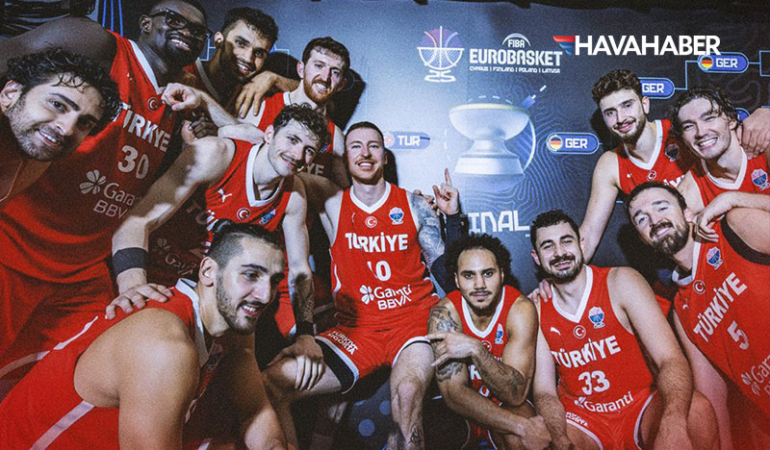 THY pilotundan 12 Dev Adam’a özel anons