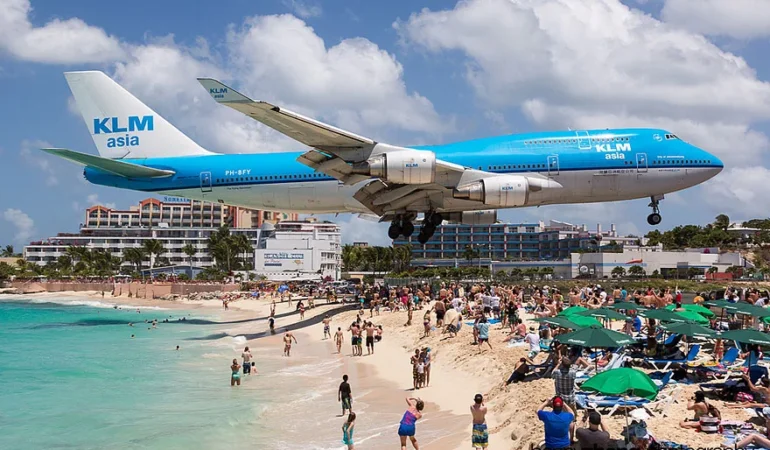 Bu Pistler Pilotları Şaşkınlık İçinde Bırakıyor! İşte En İlginç Havalimanı Pistleri