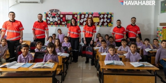 THY, kullanım ömrü biten uçak koltuğu kumaşlarını okul çantası ve kırtasiye malzemesine dönüştürdü