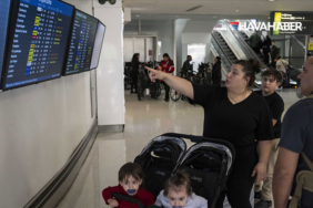 ABD'de-hükümetin-kapanmasıyla-artan-personel-yetersizliği-nedeniyle-9-binden-fazla-uçuş-ertelendi-