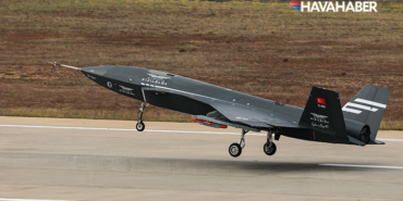 BAYRAKTAR-KIZILELMA'DAN-İLK-ATIŞTA-TAM-İSABET!