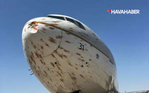 Cidde'de-Korku-Dolu-Anlar!-Dev-Boeing-777-Kuş-Sürüsüne-Daldı,-Uçağın-Burnu-Parçalandı!