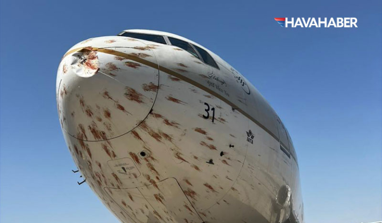 Saudia Uçağında Korku Dolu Anlar! Dev Boeing 777 Kuş Sürüsüne Daldı, Uçağın Burnu Hasar Aldı!