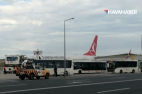 İsrail'in alıkoyduğu aktivistleri Türkiye'ye getiren THY uçağı İstanbul'a ulaştı