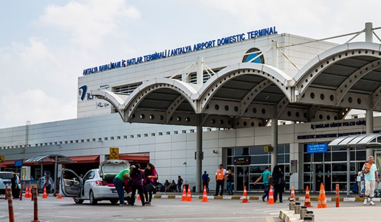 Antalya Havalimanı Otopark Ücretleri 2025: Antalya Havalimanı Otopark Ücreti Hesaplama