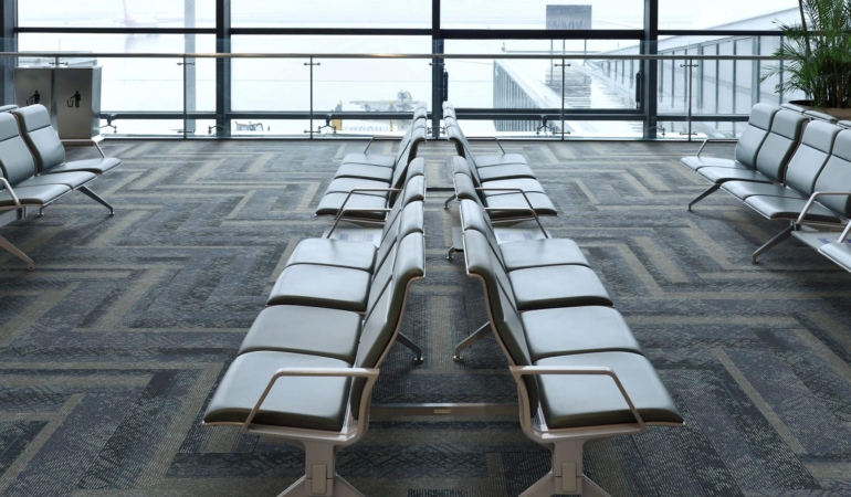 Havalimanı Koridorları Neden Halılarla Kaplı? Sebebini Duyan Şaşıp Kalıyor