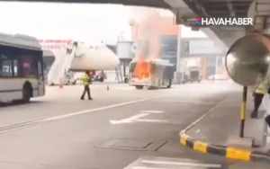 otobus-yangını-havalimanı