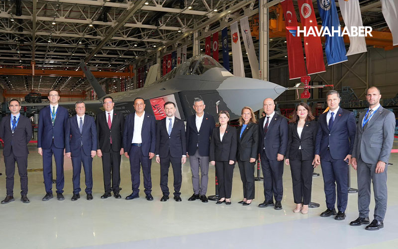 Özgür Özel’den KAAN paylaşımı: Sonuna kadar KAAN’ın arkasındayız