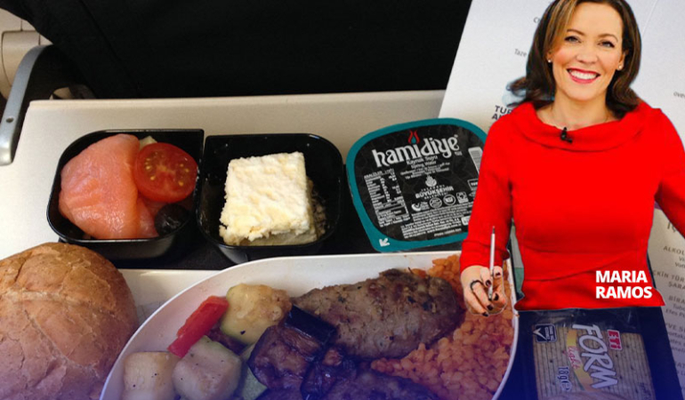 THY uçağında köfte sevinci! Uçaktaki yemeği böyle övdü