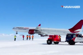 Antarktika’ya-tarihi-iniş--Airbus-A340-buz-pistine-teker-koydu