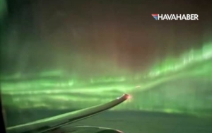 Boeing 777-9 Gösteri Öncesi Kuzey Işıklarıyla Buluştu Grönland Semalarında Eşsiz An