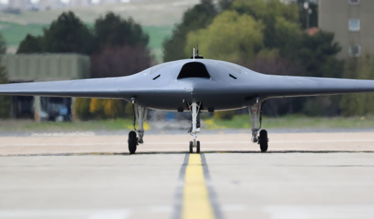 Türk ANKA III mü Çinli KESKİN KILIÇ mı? İşte Harp Sahasının Yeni Efendisi!