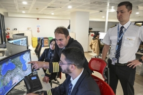 Uçaklar, havacılığın yer pilotları dispatcherlerin kontrolünden geçmeden uçmuyor