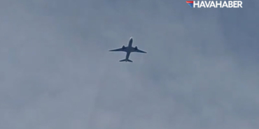 United-Airlines’ın-Tokyo-Seferi-Dulles’e-Geri-Döndü--Pist-Kenarında-Yangın-Çıktı