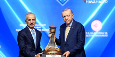 Esenboğa’da-dev-açılış--3.-pist-ve-yeni-kule-hizmette