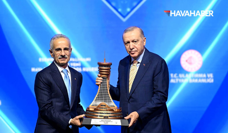 Esenboğa’da-dev-açılış--3.-pist-ve-yeni-kule-hizmette