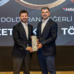 Yahya üstün Thy ödül