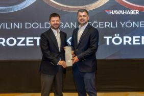 Yahya üstün Thy ödül