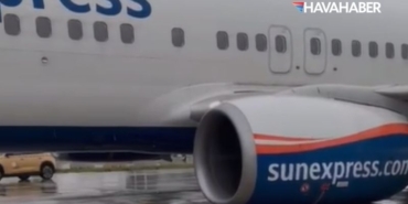 Antalya- Kalkışa hazırlanan uçağın iniş takımları kırıldı