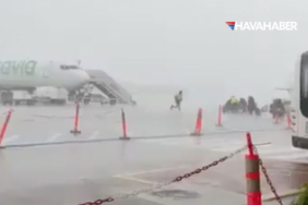 Fas'ı-vuran-'Marta'-fırtınası-havalimanını-birbirine-kattı