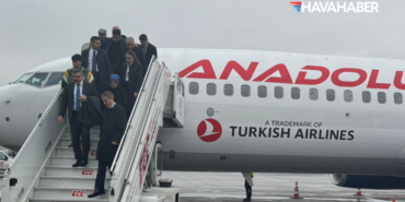 Yeni bakan Erzurum'dan Ankara'ya AJet'in tarifeli seferi ile geldi