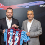 Trabzonspor'dan-THY'ye-ziyaret--Ahmet-Bolat'a-42-numara-jesti