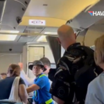 Philippine Airlines Uçağında Kritik Anlar! Kabin Basıncı Düştü, Acil İniş Yapıldı