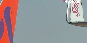 SpiceJet uçağı, park halindeki Akasa Air uçağına çarptı